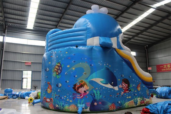 Glissière gonflable en PVC portable de 0,55 mm avec piscine et jouets à billes de natation