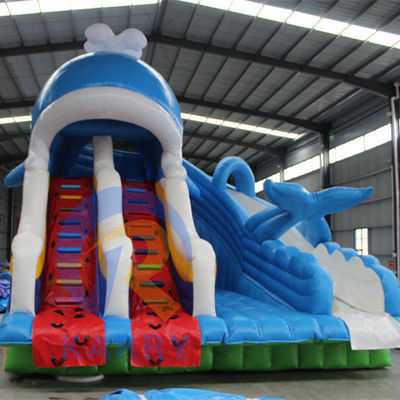 Glissière gonflable en PVC portable de 0,55 mm avec piscine et jouets à billes de natation