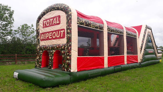 14 ans de course d'obstacles avec jeu interactif