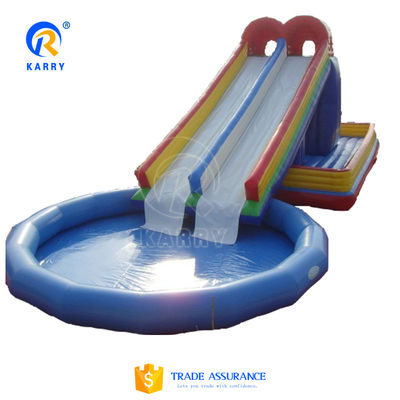 Parcs aquatiques gonflables en plein air Ronde de style piscine Jouets aquatiques Jeux de glissière avec piscine