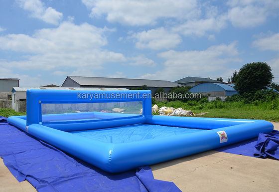 Découvrez la piscine de volley-ball gonflable commerciale avec les accessoires inclus