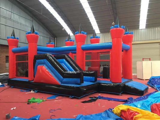 Cours d'obstacles et toboggan pour sauteur gonflable en PVC