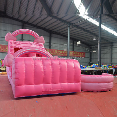 Une piscine gonflable rose pour filles, parfaite pour la location commerciale et le plaisir.