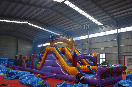 Grand cours d'obstacles gonflables pour 14 ans