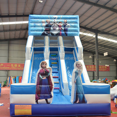 Maison à rebond blanc à double voie Tracteur Air Bouncer Water Slide gonflable Prêt à être expédié