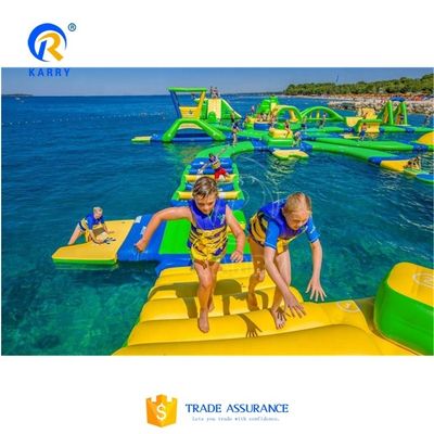Logo personnalisé Équipement de parc aquatique Parc aquatique flottant gonflable avec certificat CE