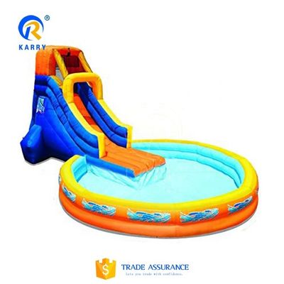 Entretien flottant en eau pour enfants Parque de toboggans avec piscine et éclaboussures