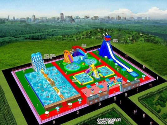 5-10 enfants ont été autorisés à utiliser un parc aquatique gonflable pour s'amuser et s'épanouir