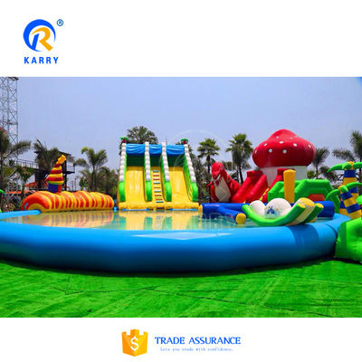 Découvrez l'excitation de notre parc aquatique gonflable parfait pour les adultes