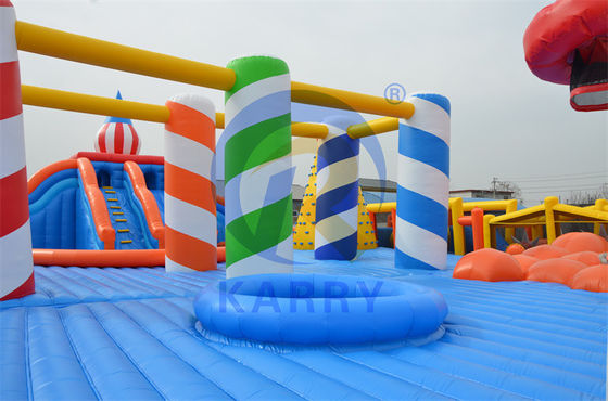 Découvrez l'excitation de notre parc aquatique gonflable parfait pour les adultes