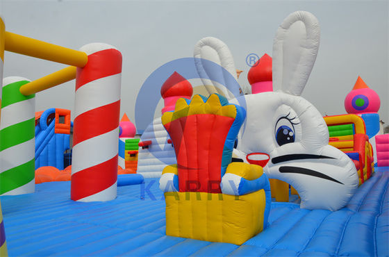 Découvrez l'excitation de notre parc aquatique gonflable parfait pour les adultes