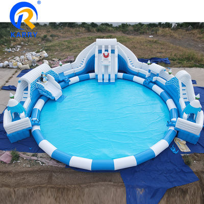 Parc aquatique mobile gonflable personnalisé avec piscine surdimensionnée amusant thème ours polaire