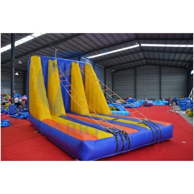 Activités de terrain de jeux en plein air Jeu de mur d'escalade gonflable pour le renforcement de l'équipe