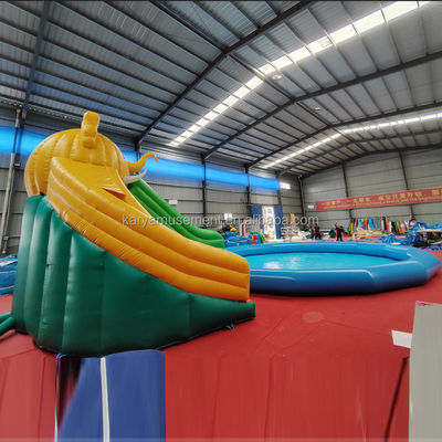 Couleur personnalisée PVC éléphant thème gonflable parc aquatique combo toboggan pour le terrain de jeu
