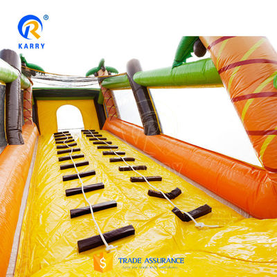 Longues courses d'obstacles gonflables pour adultes et enfants dans la jungle
