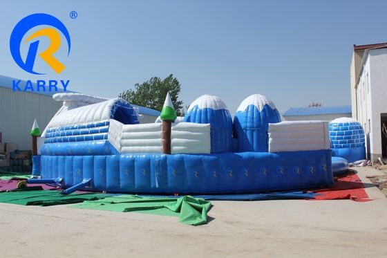 Profitez de l'eau intérieure avec un toboggan gonflable de 5 à 10 passagers et une grande piscine ronde