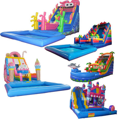 Glissière gonflable à thème bonbons avec piscine pour enfants et capacité maximale 100-500 kg