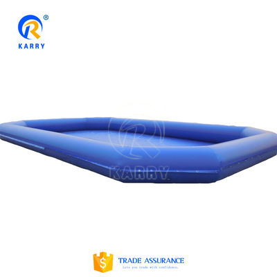 Divertissement aquatique Coffre gonflable Piscine Amusez-vous avec des bateaux ou des boules d'eau