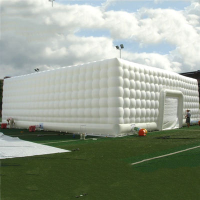Tente gonflable blanche grande tente de luxe pour les fêtes d'affaires location et événements