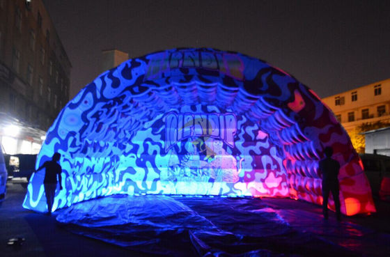 Tente d'entrée de tunnel gonflable à LED colorée pour la promotion d'événements
