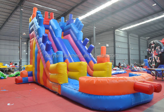 2023 Inflatables extérieurs personnalisés en PVC Blocs de construction colorés Glissière à saut en l'air