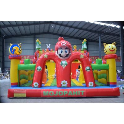 Maison gonflable pour enfants avec toboggan et trampoline de parc aquatique