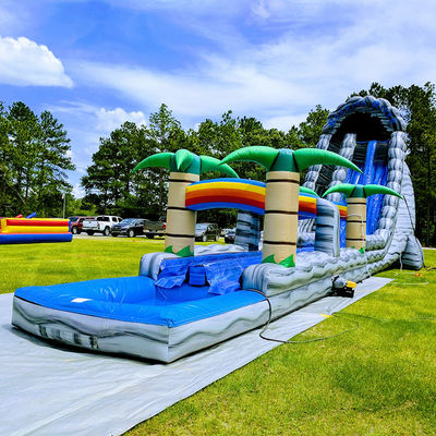 Parcs aquatiques gonflables avec piscine pour enfants et toboggan