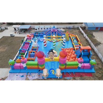 Parc d'attractions gonflables pour enfants en plein air Parcours d'obstacles en bâches en PVC commercial