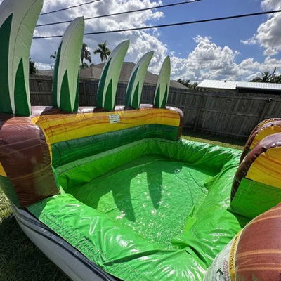 Capacité maximale 100-500 kg Grand saut en jungle Dino toboggan pour location commerciale