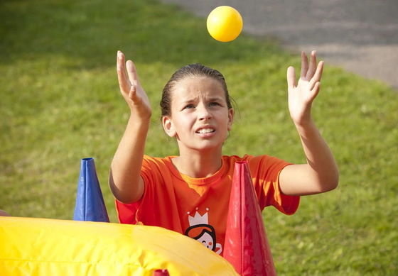 Jeu de course de ballon gonflable en PVC commercial portable pour un carnaval interactif drôle
