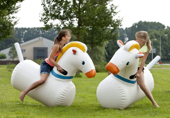 Jeux sportifs interactifs Cheval de course pour enfants et adultes Materia PVC