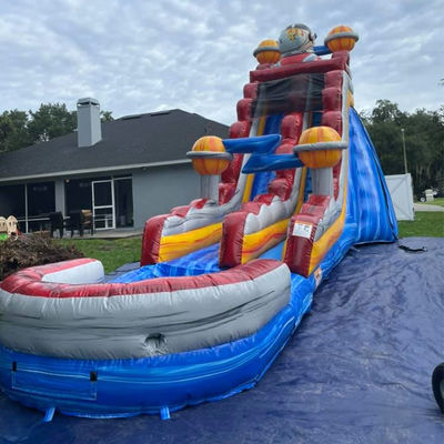 Entretien intérieur et extérieur PVC Space Rush Water Slide avec enfants
