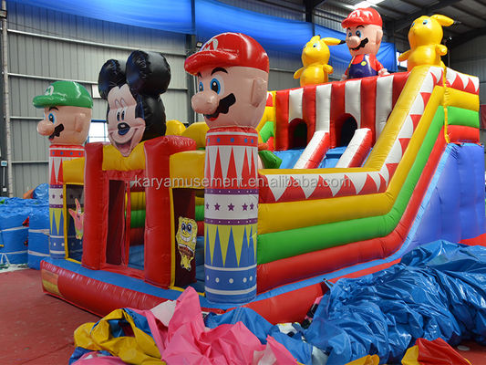 Blower Ville amusante gonflable avec Mickey et Mario Château gonflable Bouncer House Combo Blower de terrain de jeu inclus