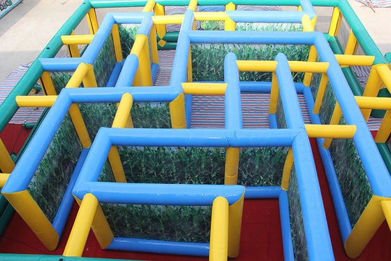 Labyrinthe de maïs sur mesure Labyrinthe de maïs sur mesure Labyrinthe de maïs sur mesure
