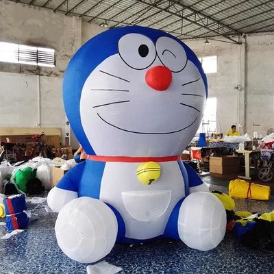 Doraemon gonflable coloré sur mesure avec souffleur d'air et accessoires
