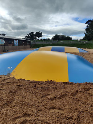 Commercial PVC gonflable nuage de saut Coloriage coussin de saut pour enfants et adultes