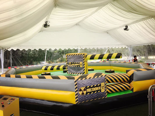 Caractéristiques PORTABLE Meltdown Défi gonflable Jeu de sport pour adultes PVC Saut amusant