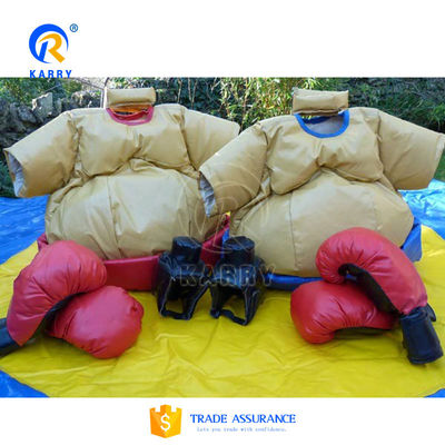Des combinaisons de lutte de sumo gonflables pour les sports chauds