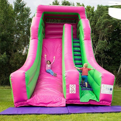 Grand toboggan gonflable en couleur personnalisée pour une occasion commerciale au parc aquatique