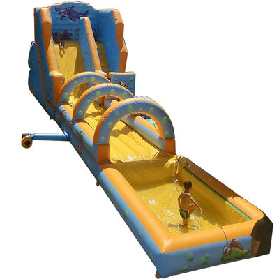 Découvrez l'excitation avec le parc aquatique gonflable et le toboggan sous-marin