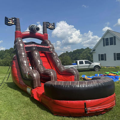 Équipement de parc aquatique de loisirs toboggan aquatique pirate gonflable avec piscine PVC commercial
