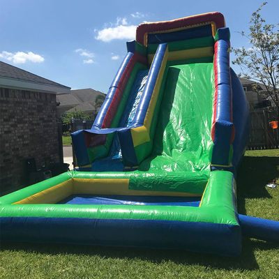 Location d'une piscine gonflable pour les occasions commerciales