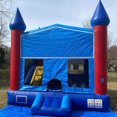 Couleur personnalisée Château bleu pour enfants maison gonflable en PVC avec glissement intérieur
