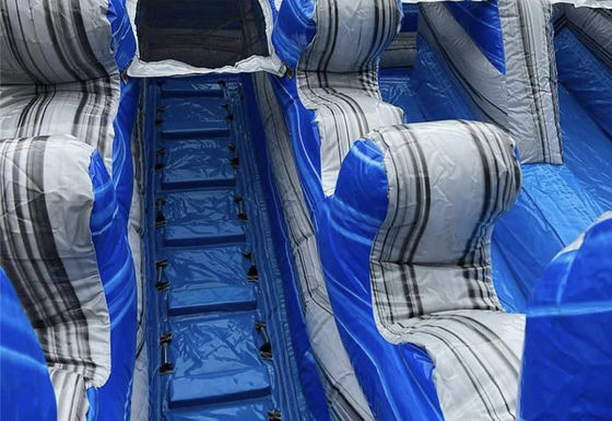 Taille personnalisée toboggan gonflable avec grand toboggan à requin et piscine