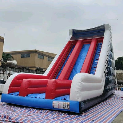 Entretien en plein air Un incontournable pour Red Spiderman, toboggan gonflable avec 2 échelles
