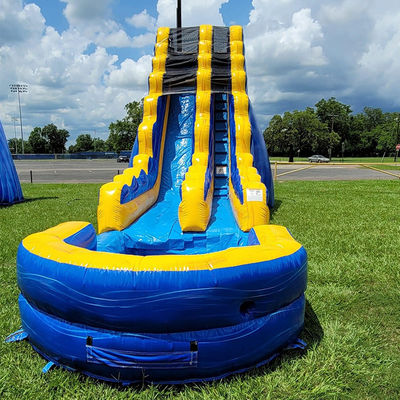 Glissière gonflable commerciale de taille adulte avec piscine en jaune rayé
