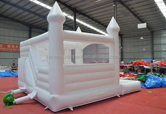 Nouveau bâtiment Moonwalk Trampoline de mariage Commercial White Bouncy Castle pour les fêtes