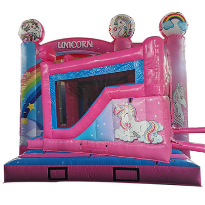 Des jouets gonflables pour les enfants Fête du château sautant Thème arc-en-ciel sautant avec glissement sec