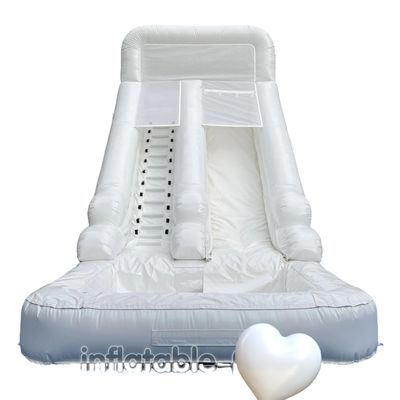 Location commerciale intérieure toboggan gonflable avec piscine en été