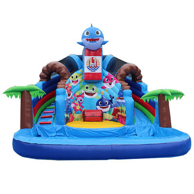 Couleur personnalisée Populaire petit requin gonflable toboggan avec piscine